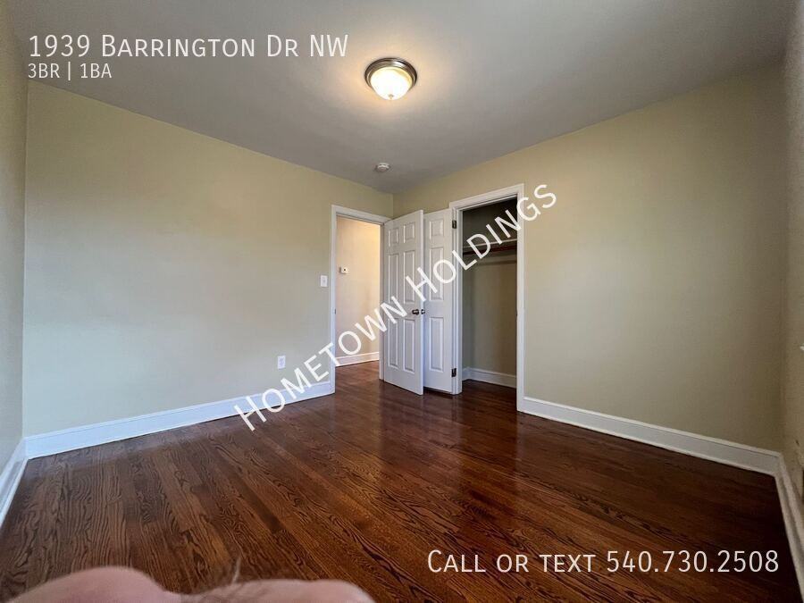 1939 Barrington Drive Northwest - Photo 4 of 16