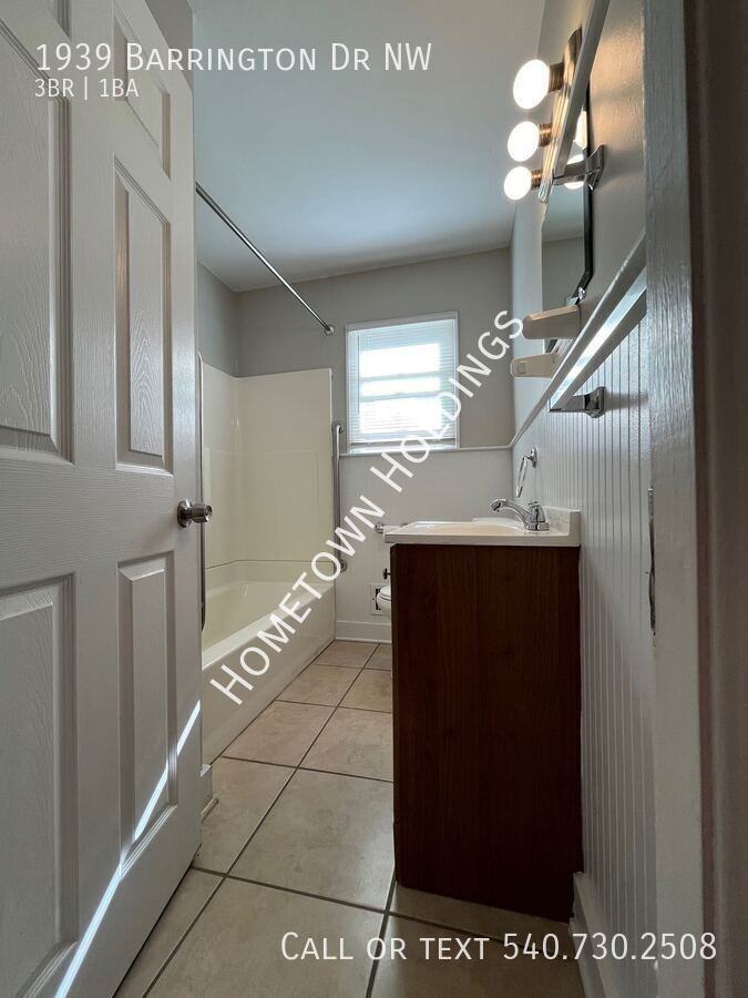 1939 Barrington Drive Northwest - Photo 7 of 16