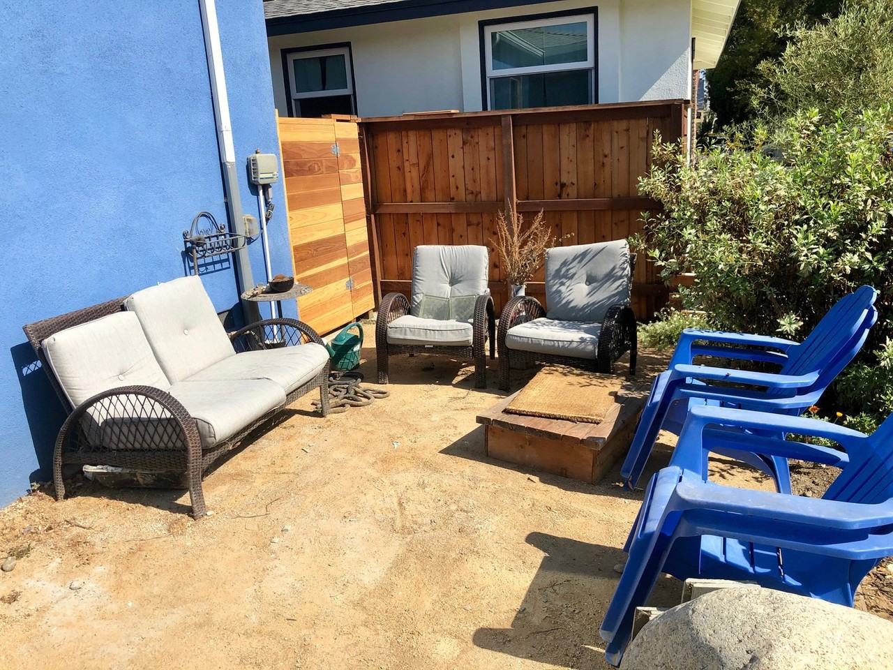 1727 Franklin St - Photo 5 of 33