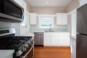 featured image of 113 N Columbus Ave #113A