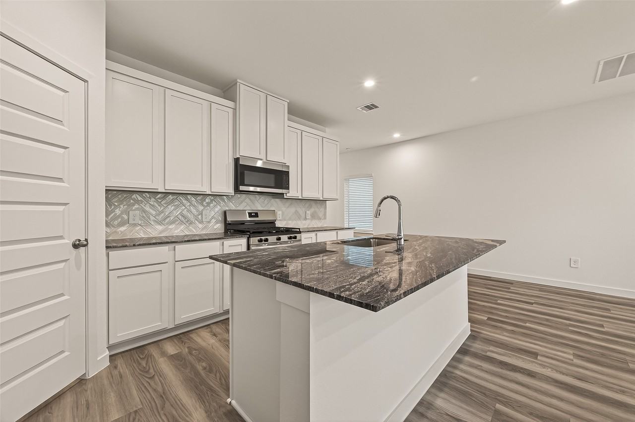 2826 Lisburn Terrace Ln #2826