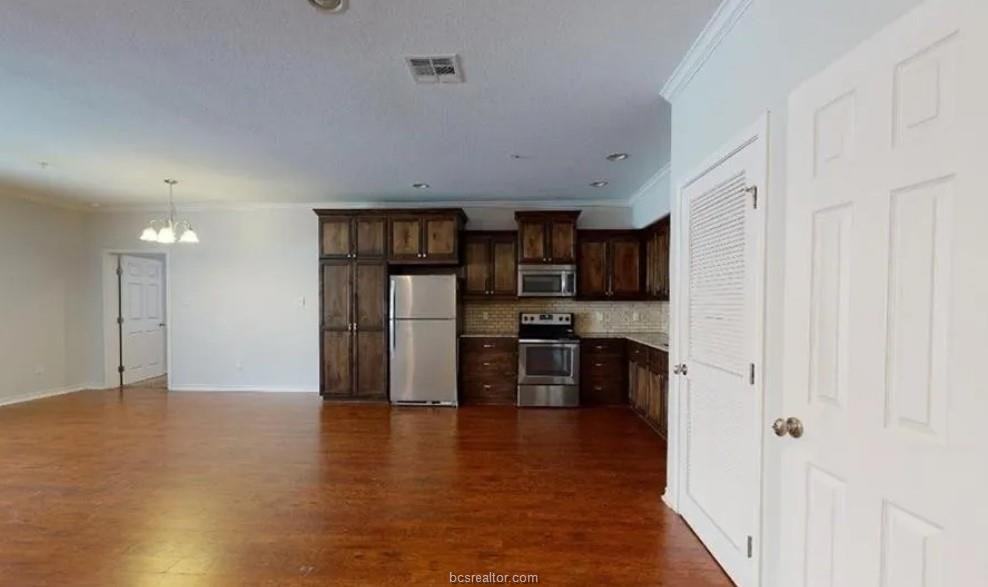 307 Boyett Street #307D - Photo 6 of 10