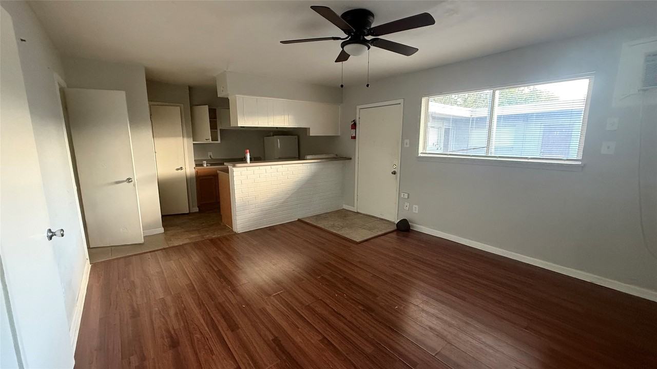 1849 Richmond Ave #1849-48 - Photo 2 of 7