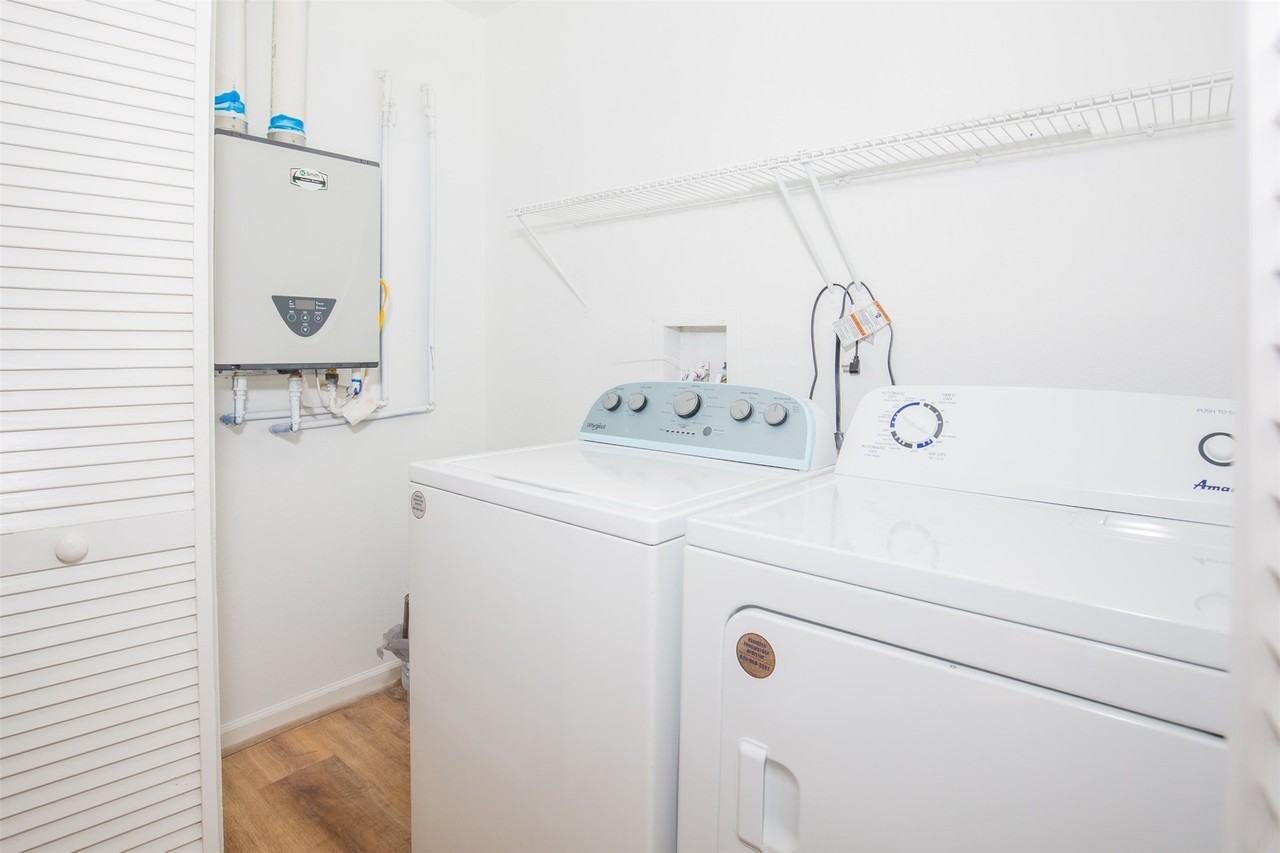 6229 Carew Street #6229 - Photo 3 of 15