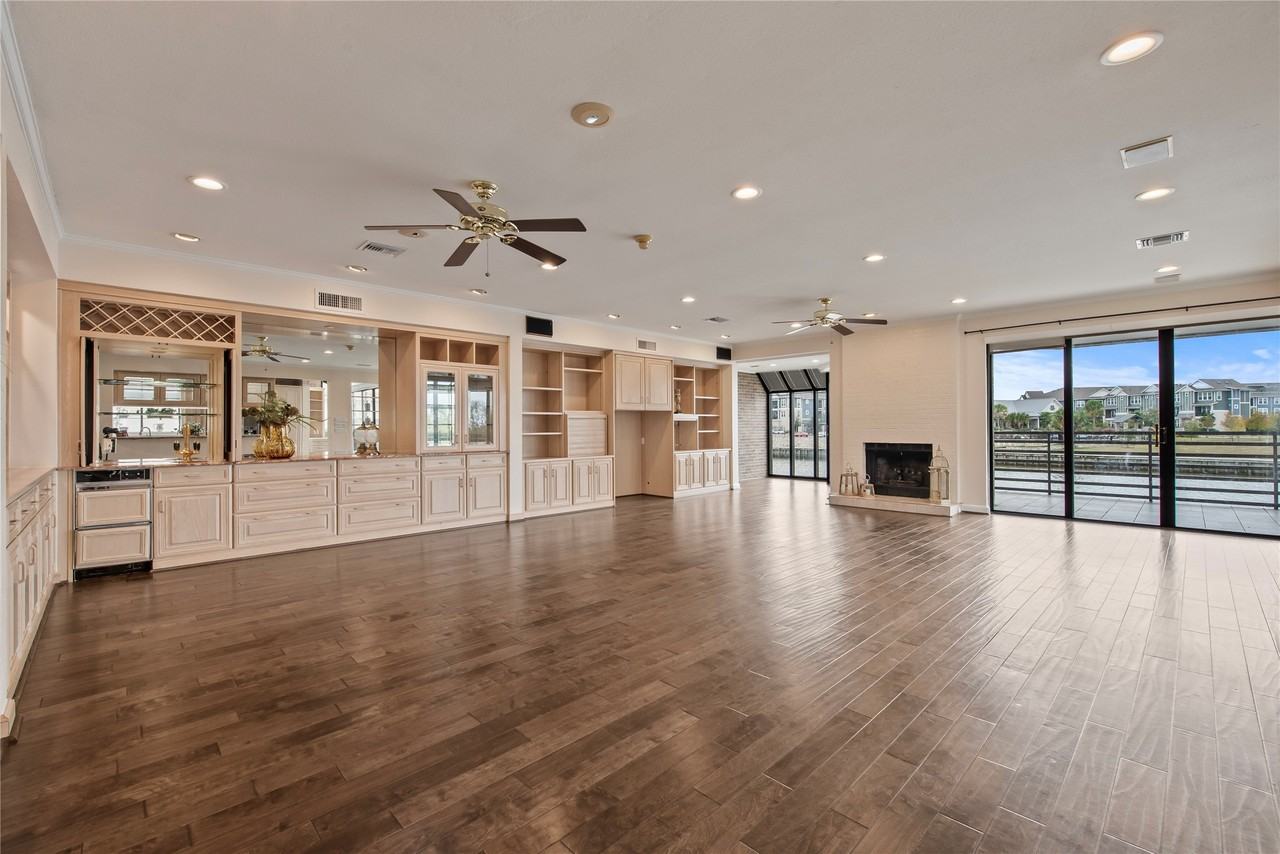 2037 Enterprise Avenue #2037 - Photo 4 of 49