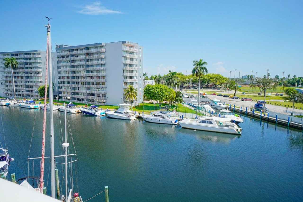 2415 Nw 16th Street Rd #2415-512 - Photo 7 of 17