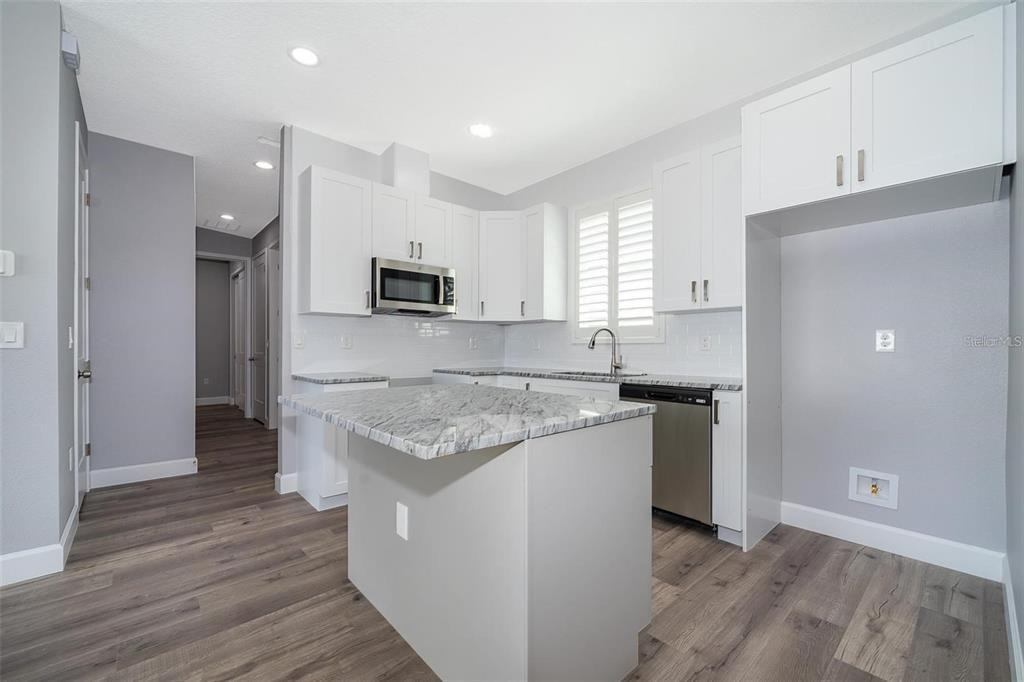 617 Grant Street #617 - Photo 6 of 17