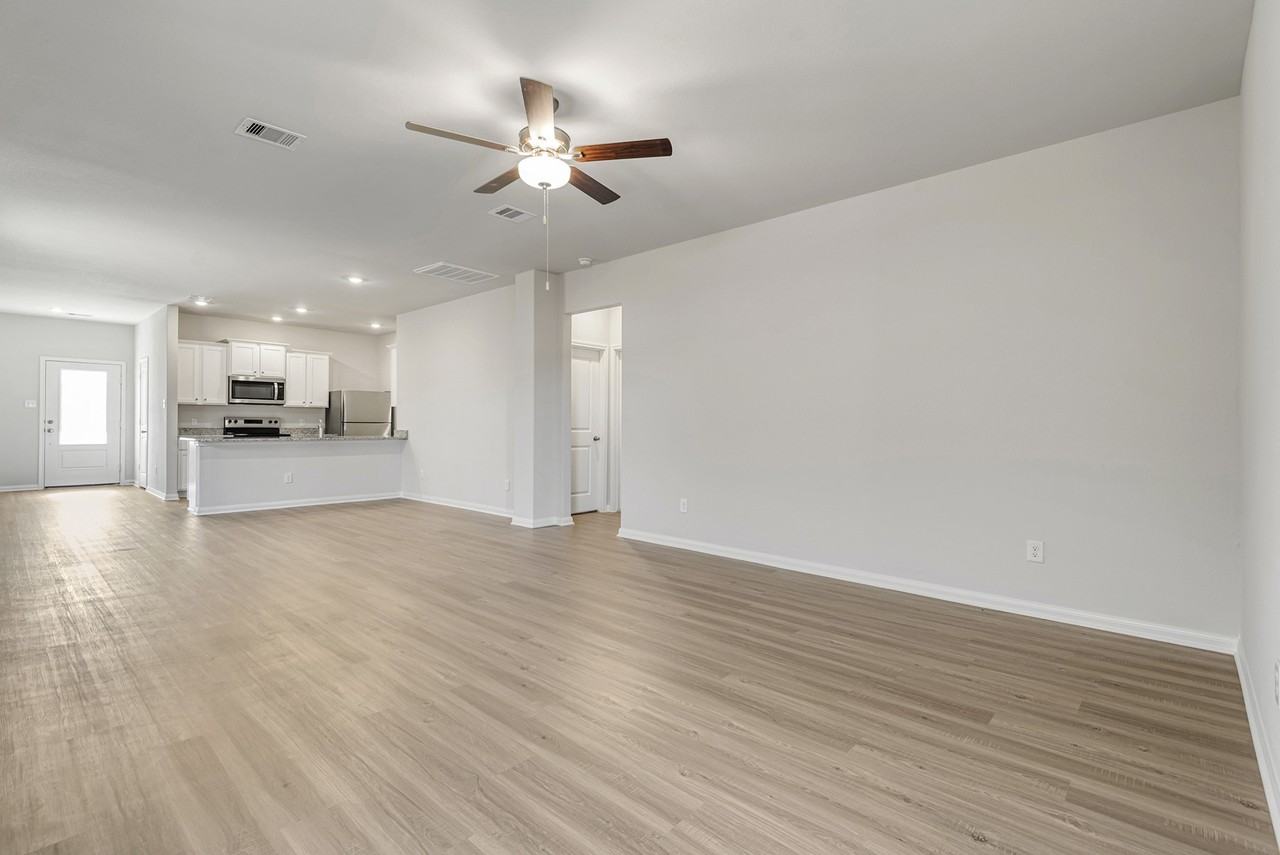 8207 Burnt Orchid Drive #8207 - Photo 7 of 8