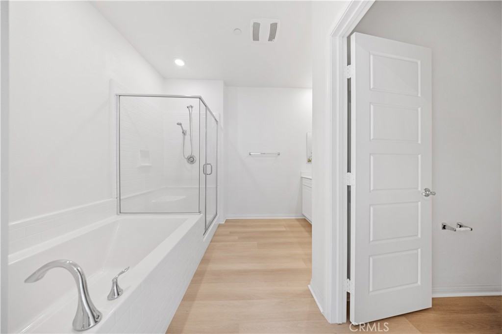 185 Steely #185 - Photo 4 of 50