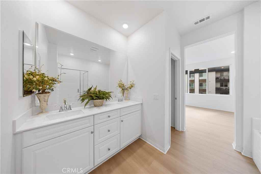 185 Steely #185 - Photo 5 of 50