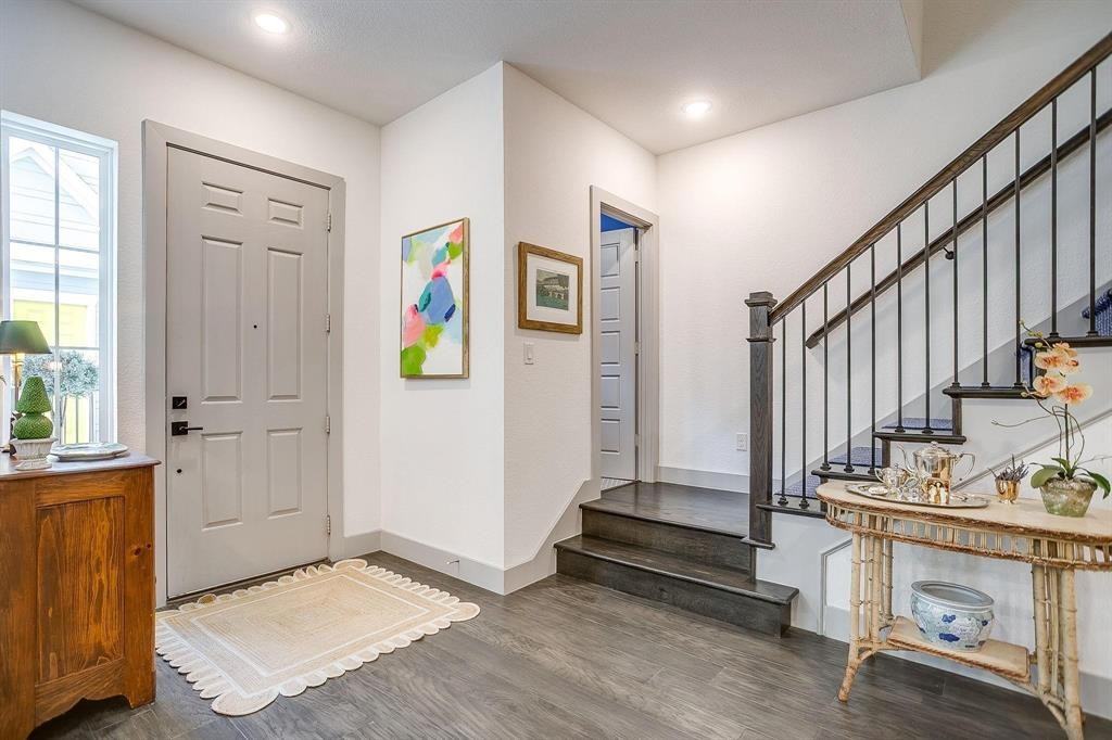 4913 Hidden Grove Dr #4913 - Photo 2 of 40