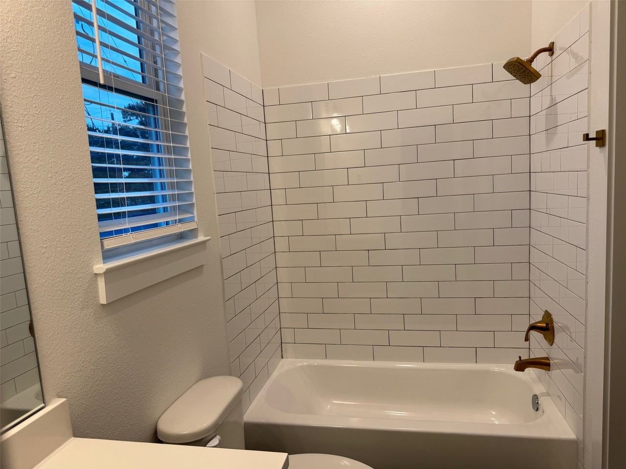 3218 Frying Pan Pl #3218B - Photo 2 of 13