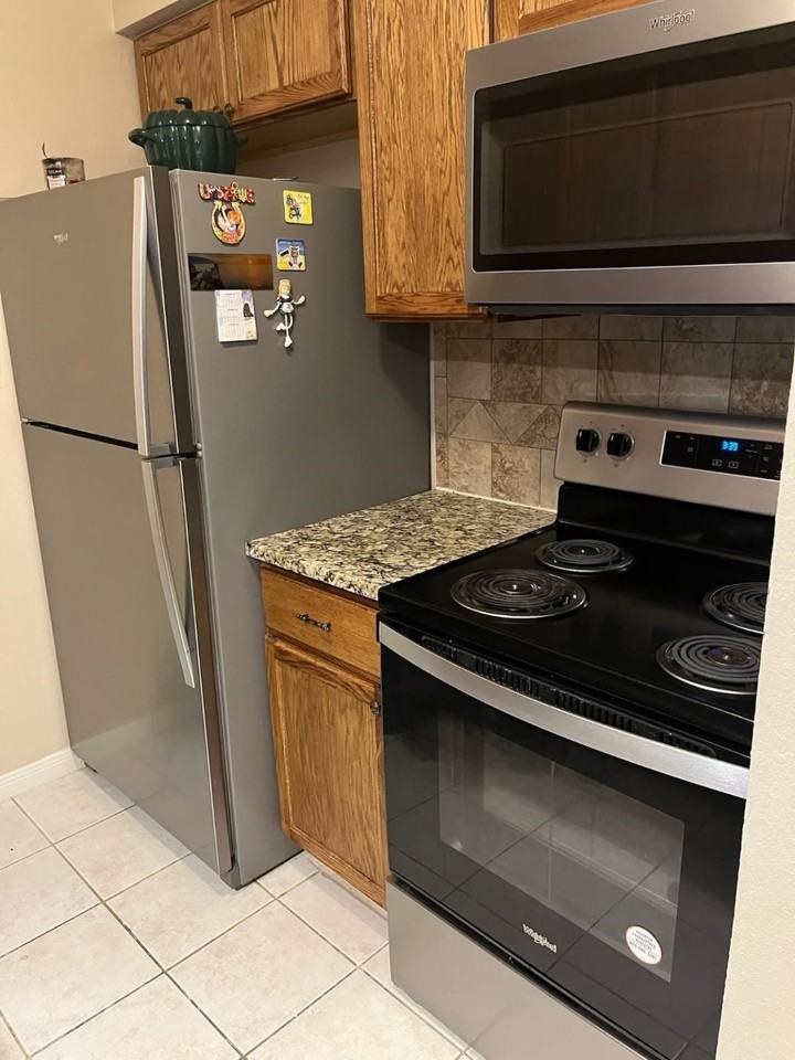 837 Wax Myrtle Lane #837A - Photo 6 of 31