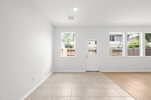 16546 Cairngrove Lane #16546 - Photo 4 of 22