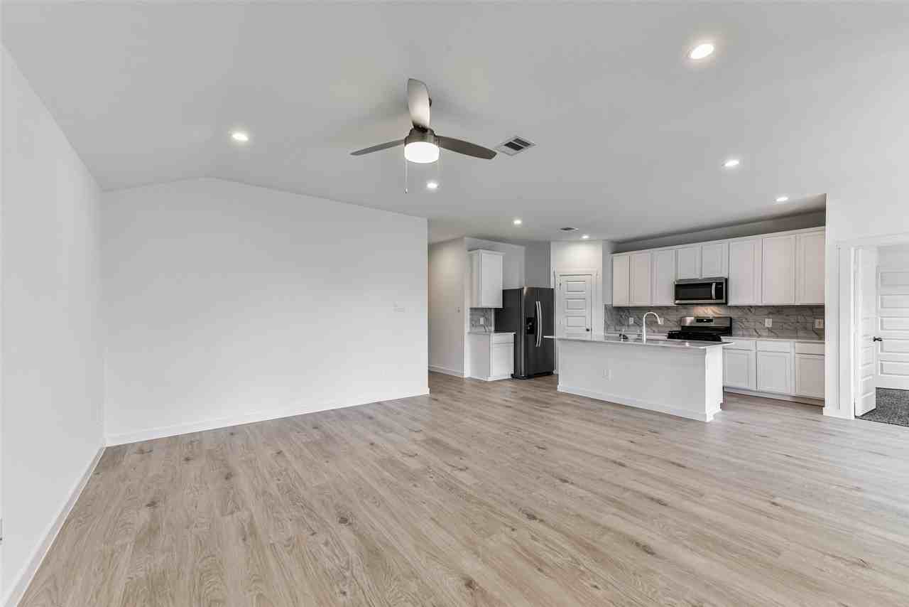 29911 Violet Sky Way #29911 - Photo 2 of 40