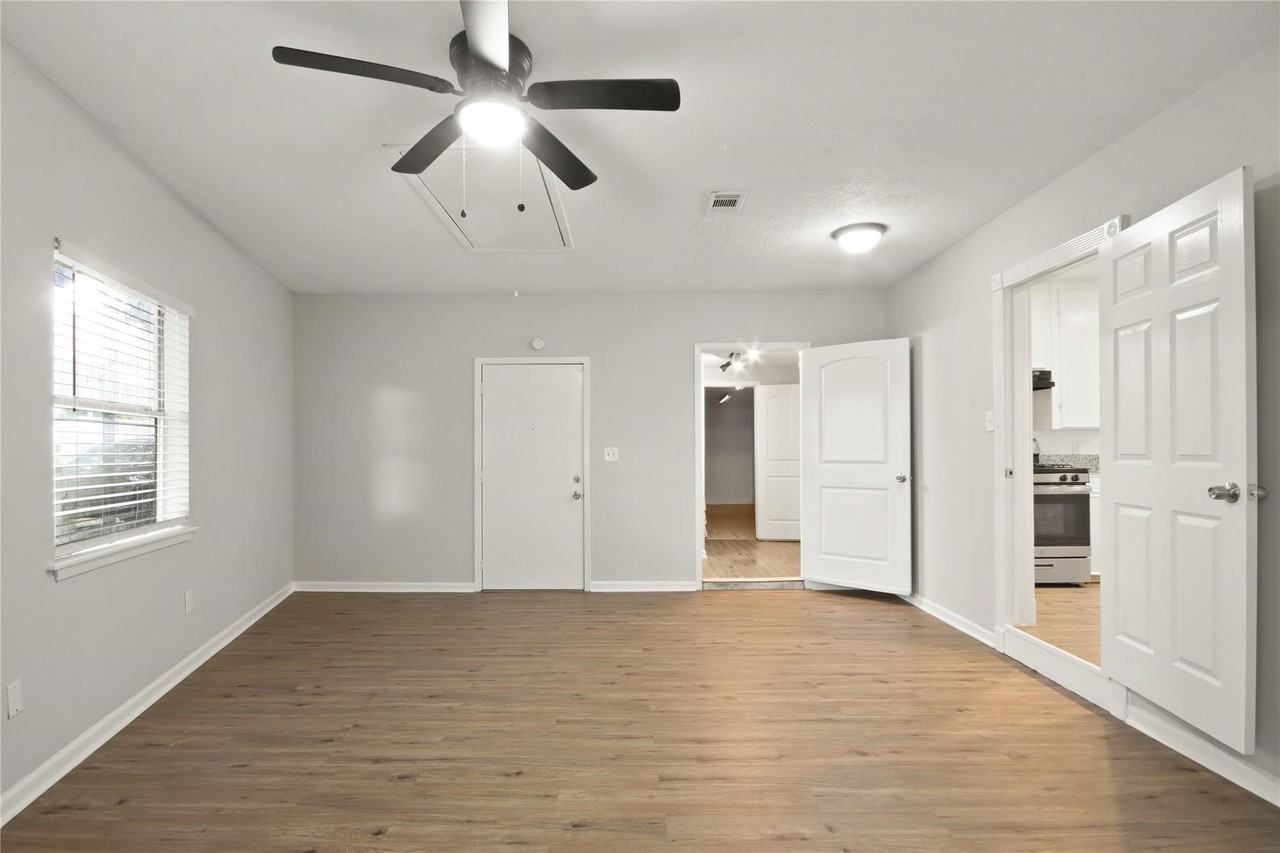 1401 Cos Street #1401 - Photo 3 of 20