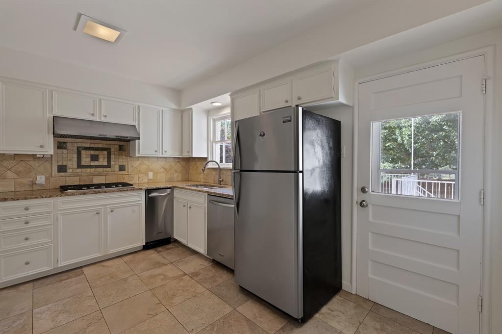 3414 Westcliff Road South #3414 - Photo 2 of 38