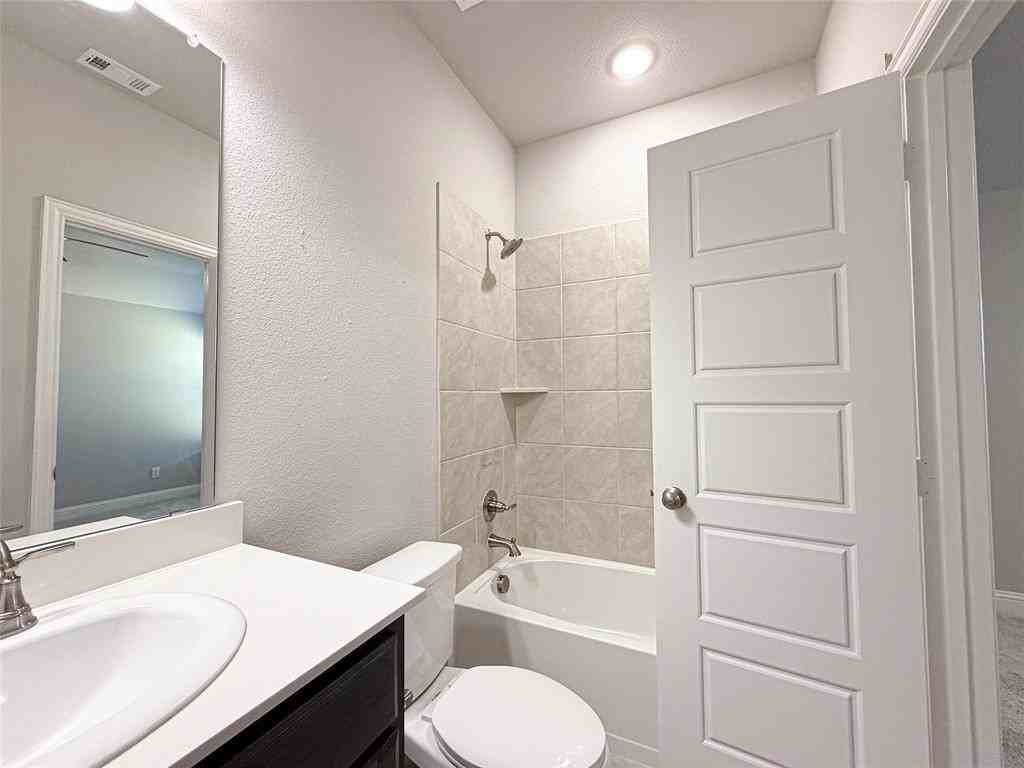 6401 Graceland Drive #6401 - Photo 5 of 22