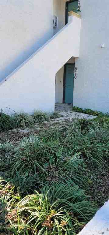 620 Montgomery Road #620 - Photo 5 of 8