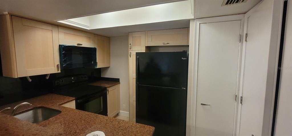 620 Montgomery Road #620 - Photo 6 of 8