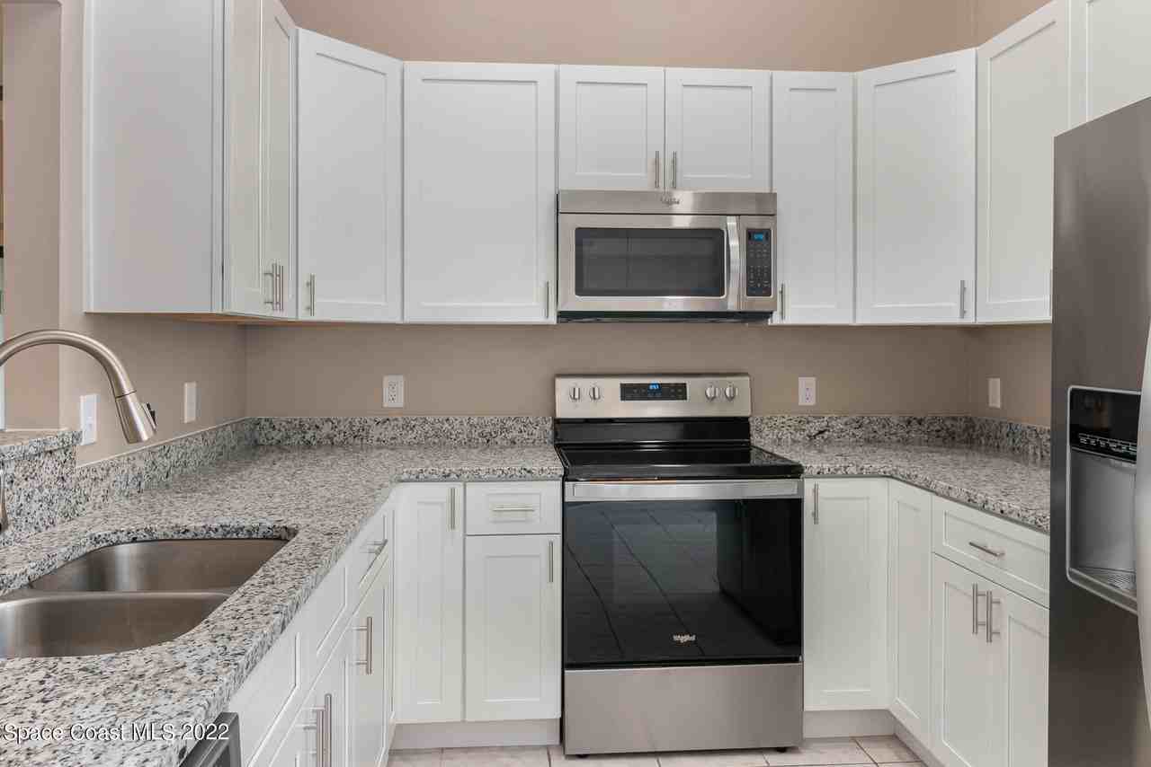 382 Cypress Point Drive #382 - Photo 3 of 20