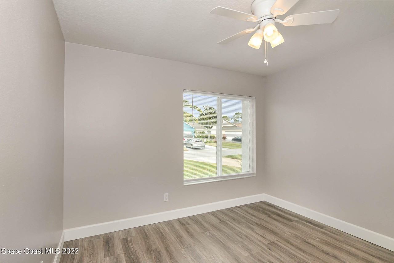 382 Cypress Point Drive #382 - Photo 4 of 20