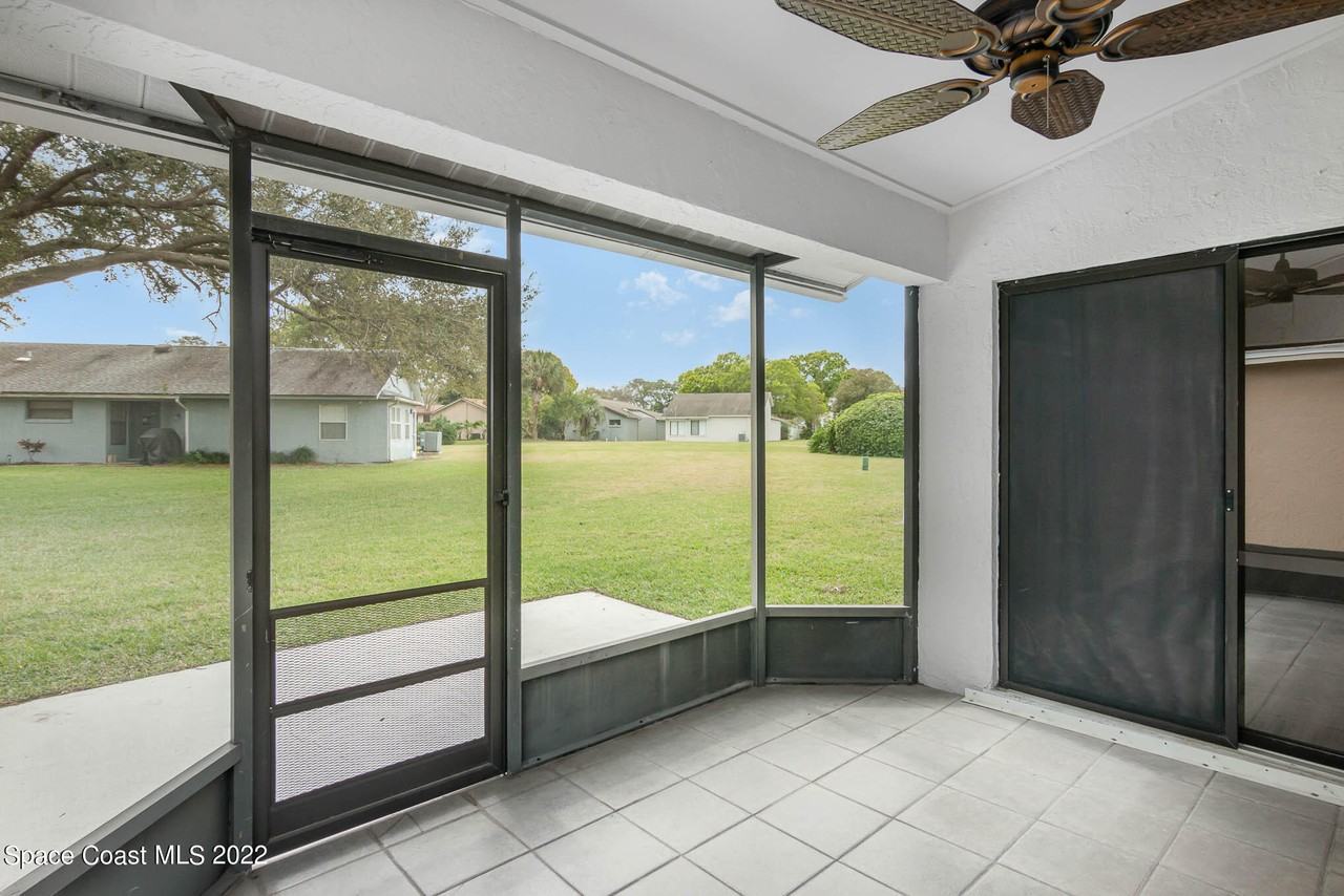 382 Cypress Point Drive #382 - Photo 6 of 20