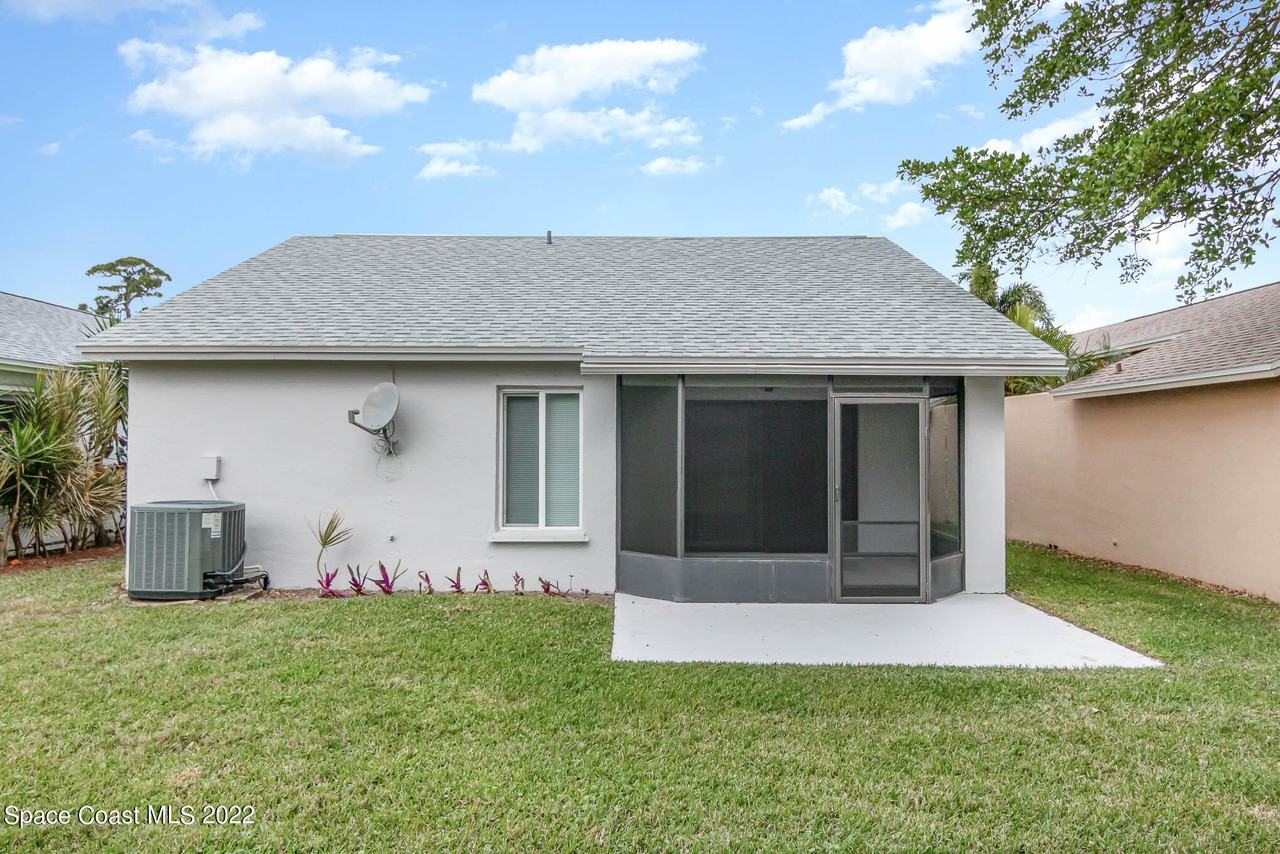 382 Cypress Point Drive #382 - Photo 7 of 20