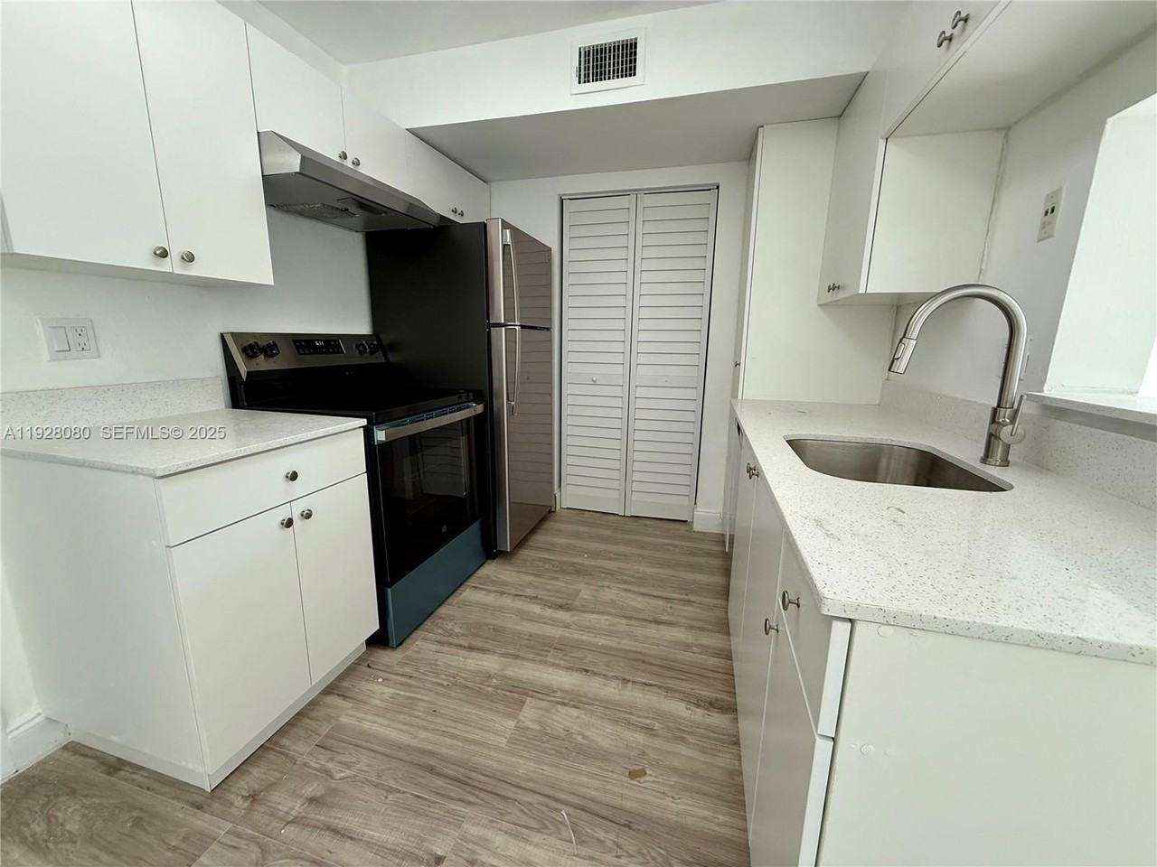 Sunrise #4086-500 - Photo 6 of 11