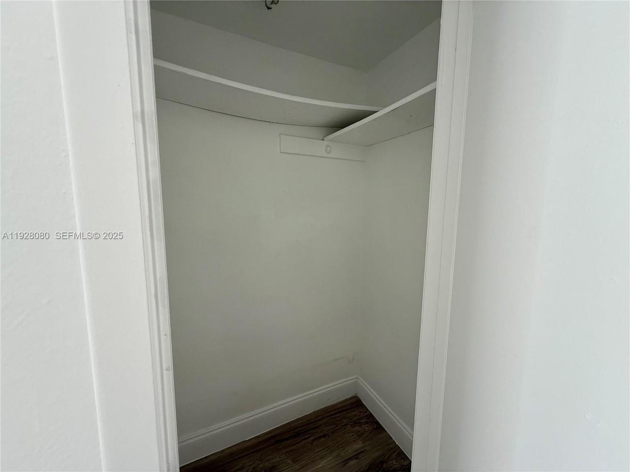 Sunrise #4086-500 - Photo 7 of 11