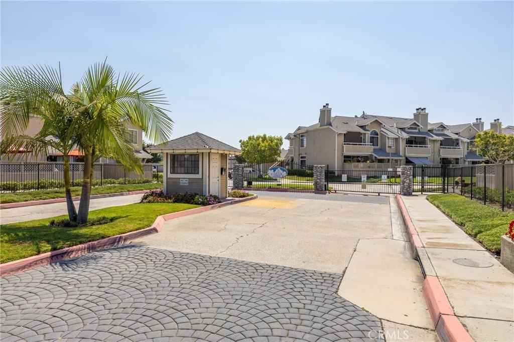 1850 Falmouth Avenue #1850-1 - Photo 4 of 9