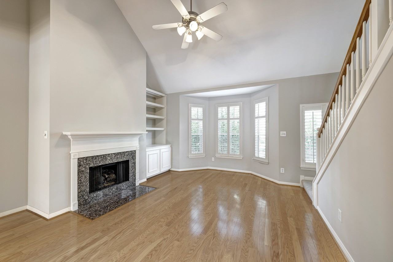 2915 West Dallas Street #2915 - Photo 7 of 17