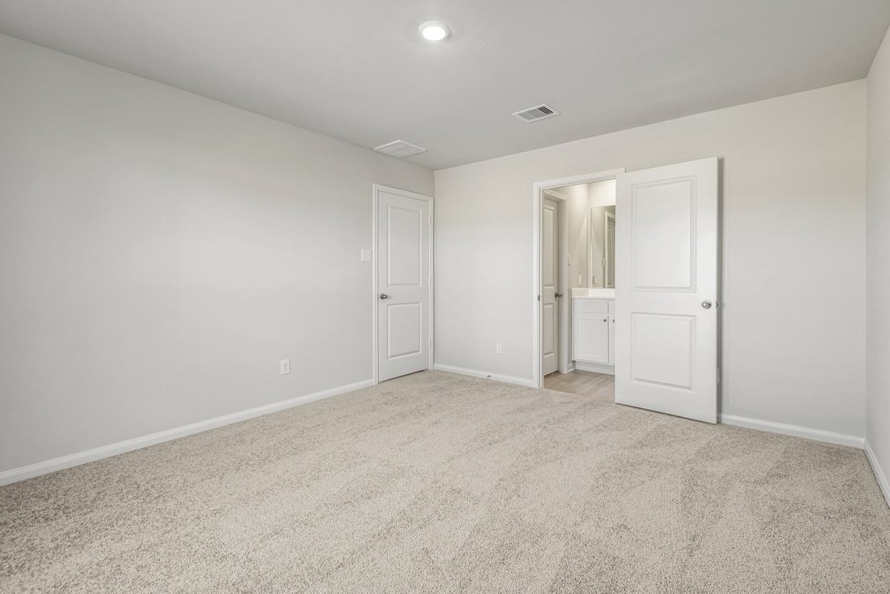 8208 Sunberry Shadow Dr #8208 - Photo 3 of 8