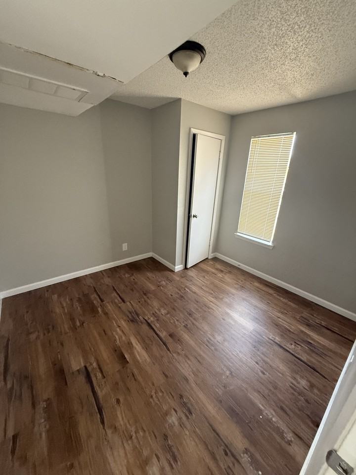 602 North 2nd Street #1B - Photo 3 of 8