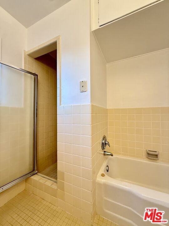 5560 Village Grn #5560 - Photo 3 of 18