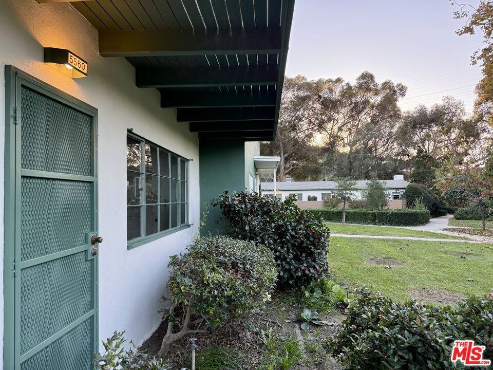 5560 Village Grn #5560 - Photo 4 of 18