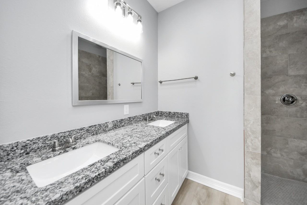 406 North 4th Street #406 - Photo 6 of 32