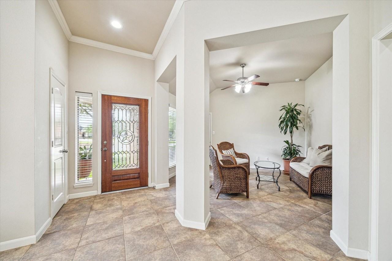 6315 Teal Mist Ln #6315 - Photo 3 of 33