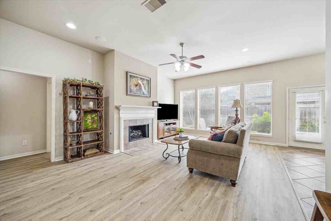 6315 Teal Mist Ln #6315 - Photo 5 of 33