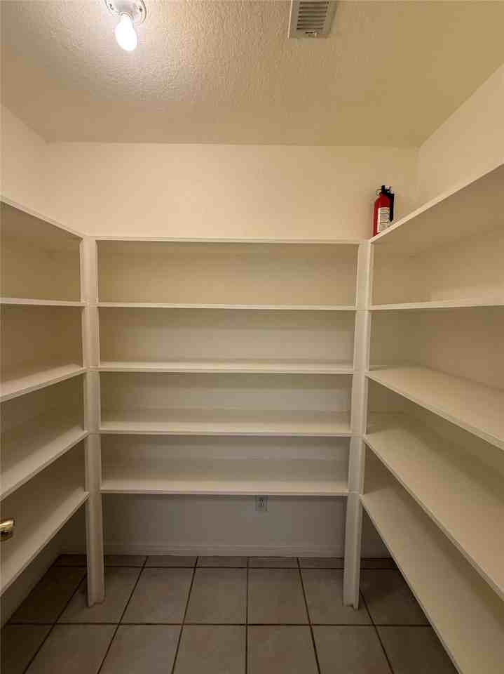 827 Algoa-Friendswood Road #827