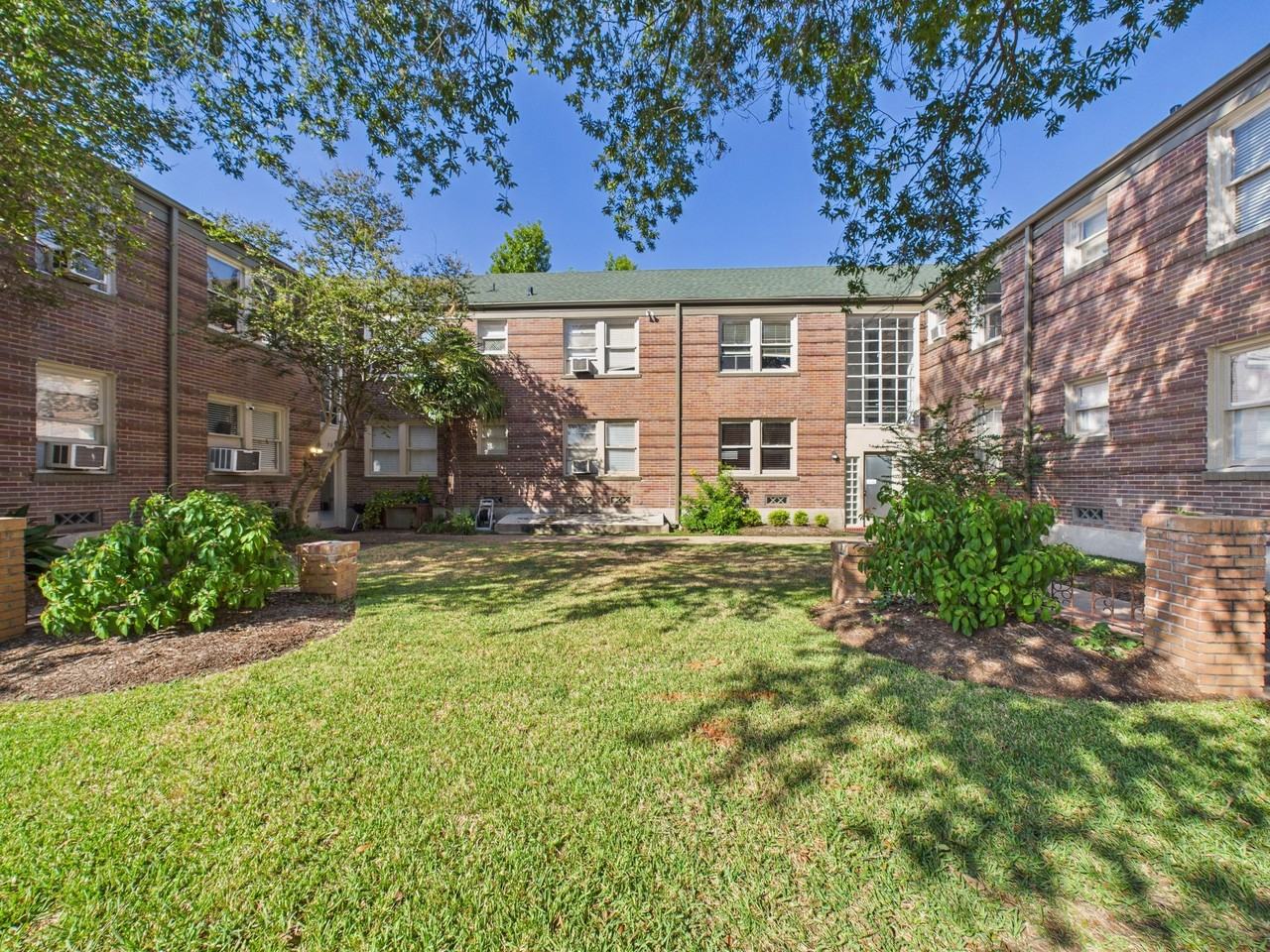 1920 Richmond Ave #1920-16 - Photo 3 of 18