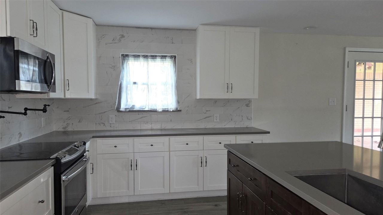 1600 Southern Oaks Drive #1600 - Photo 7 of 25