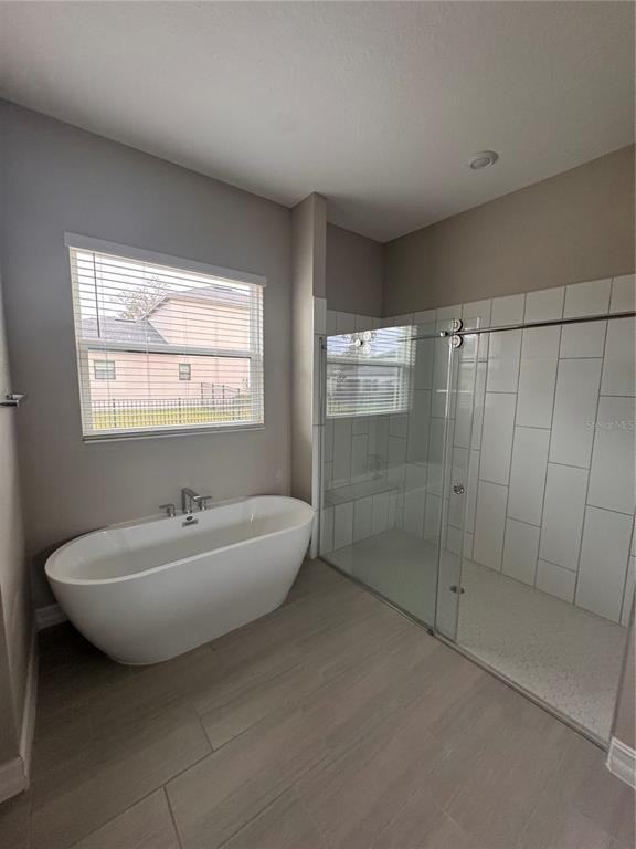 917 Southeast 42nd Street #917 - Photo 3 of 19