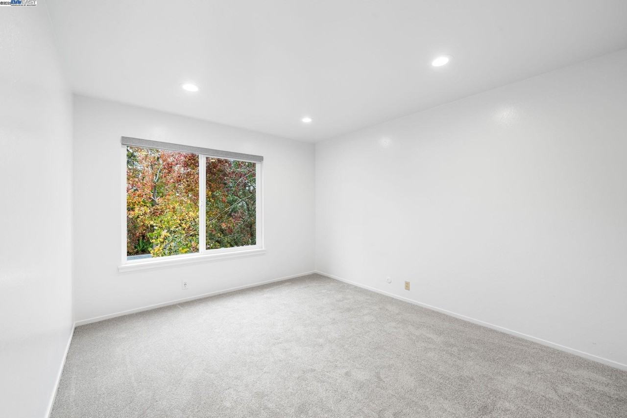 695 Mariposa Avenue #695 - Photo 2 of 26