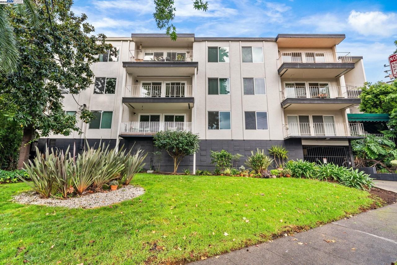 695 Mariposa Avenue #695 - Photo 3 of 26