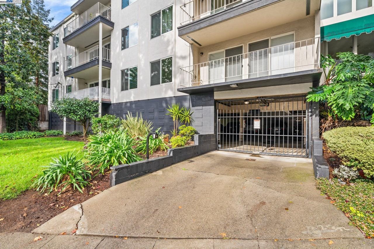 695 Mariposa Avenue #695 - Photo 4 of 26