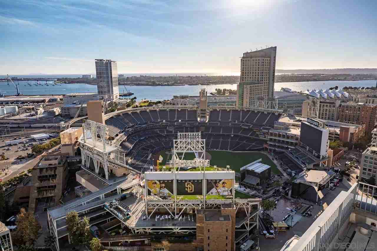 321 North 10th Avenue