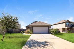 featured image of 8707 Wooster Trails Drive #8707