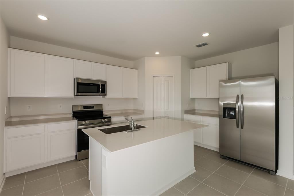 2766 2766 Pennachio Dr Lake #2766 - Photo 2 of 13