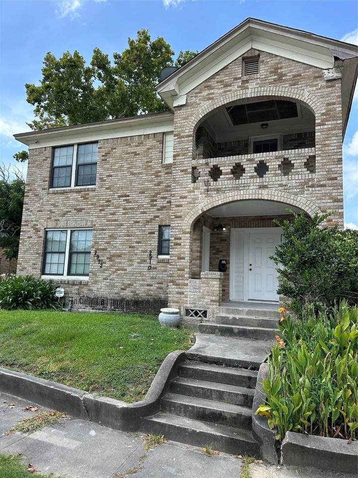 2910 Wichita Street #2910 - Photo 4 of 16